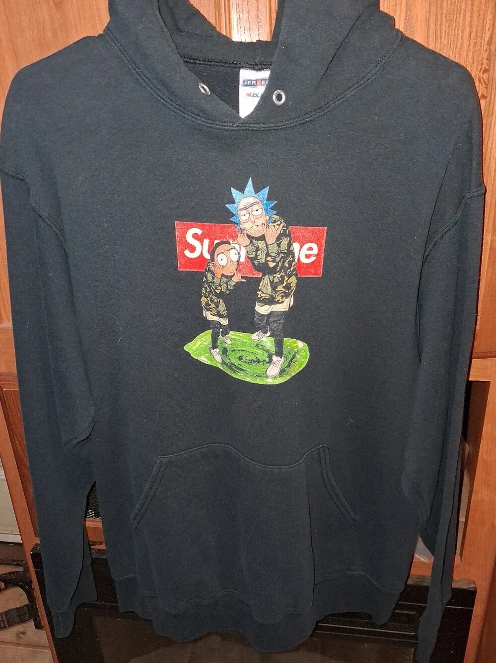 Supreme Jerzees Black Crewneck Hoodie with Rick And Morty Graphic Mens Medium